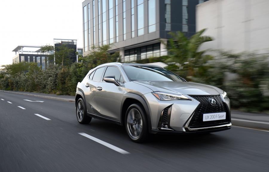  Lexus UX200 F-Sport 2019 года  (ZA) (фото 11 из 39)